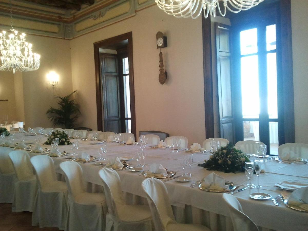 Castello Di Casapozzano Bed & Breakfast Aversa Ngoại thất bức ảnh